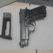 Polícia Militar prende dupla com moto roubada e pistola falsa