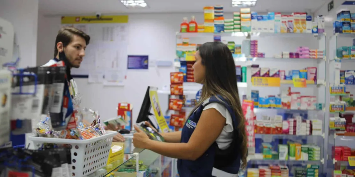 A ação foi realizada nos dois shoppings da capital. Foto: Letícia Machado/Procon