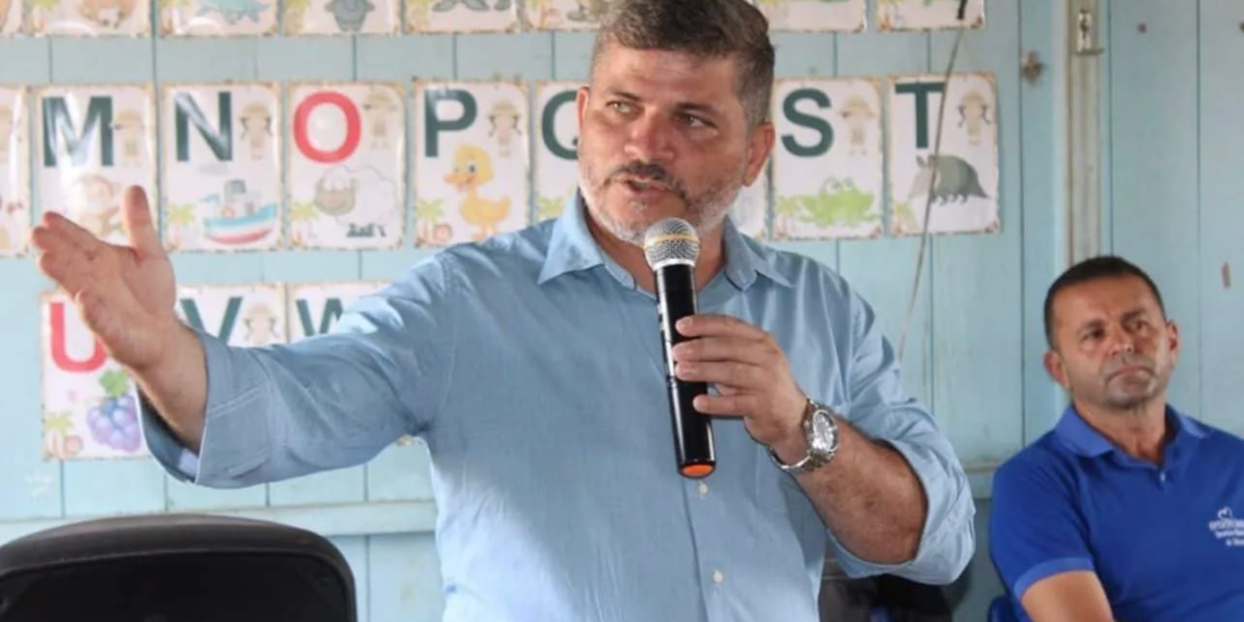 Com 5 votos a favor, Câmara aprova afastamento do prefeito de Epitaciolândia Sérgio Lopes