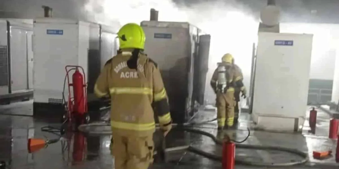 Incêndio em base de energia deixa três funcionários feridos no interior do Acre