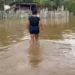 Vídeos mostram trechos ainda inundados na tarde desta quinta, em Rio Branco