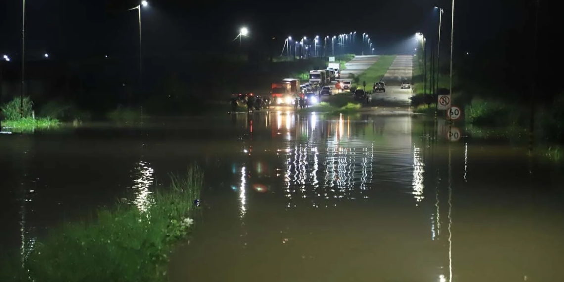 PRF confirma que estrada que dá acesso ao aeroporto de Rio Branco está liberada