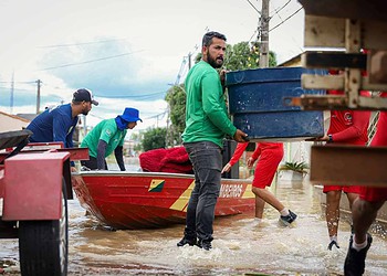 A Operação Retorno consiste em identificar as primeiras famílias que chegaram aos abrigos e orientá-las a retornar para suas casas. Foto: José Caminha/Secom