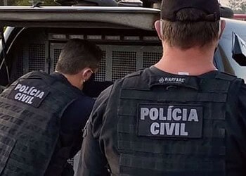 Pai e filho são presos por estuprar a filha deficiente mental no interior do Acre