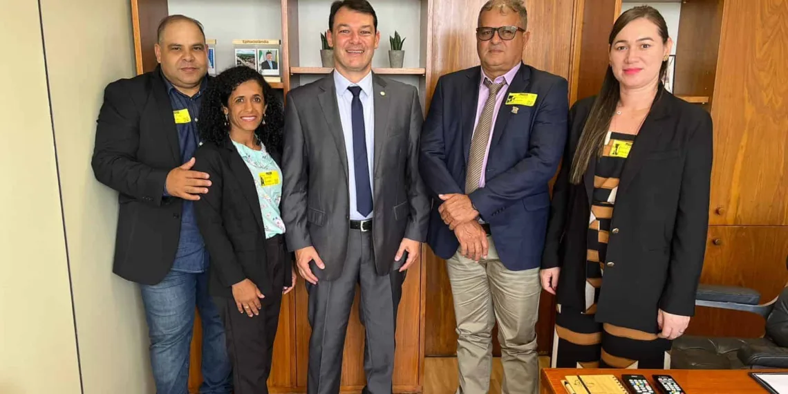 Roberto Duarte recebe os prefeitos de Assis Brasil, Capixaba e Mâncio Lima e reafirma compromisso com municípios