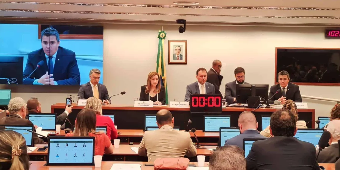 Deputada do Acre é eleita vice-presidente da Comissão de Educação na Câmara