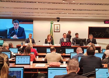 Deputada do Acre é eleita vice-presidente da Comissão de Educação na Câmara