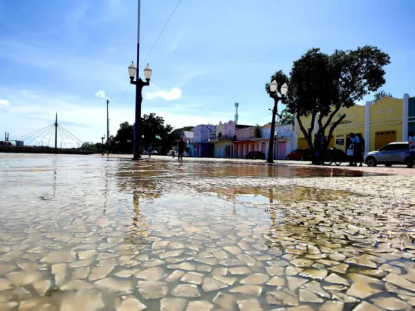 Rio Acre alcança 17 metros e invade Calçadão da Gameleira em Rio Branco; veja o vídeo 6 Rio Acre alcança 17 metros e invade Calçadão da Gameleira em Rio Branco; veja o vídeo