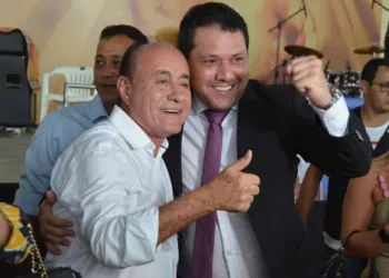 'Somos trabalhadores, temos direito', diz líder do prefeito para justificar reajuste salarial de Bolacom e vereadores