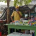 Comerciante que está há meses morando no pátio do Pronto-Socorro pede ajuda do poder público: 'não tenho pra onde ir'