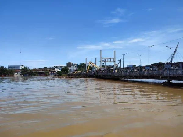 Rio Acre alcança 17 metros e invade Calçadão da Gameleira em Rio Branco; veja o vídeo 7 Rio Acre alcança 17 metros e invade Calçadão da Gameleira em Rio Branco; veja o vídeo