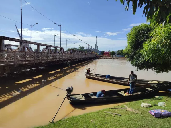 Rio Acre alcança 17 metros e invade Calçadão da Gameleira em Rio Branco; veja o vídeo 5 Rio Acre alcança 17 metros e invade Calçadão da Gameleira em Rio Branco; veja o vídeo