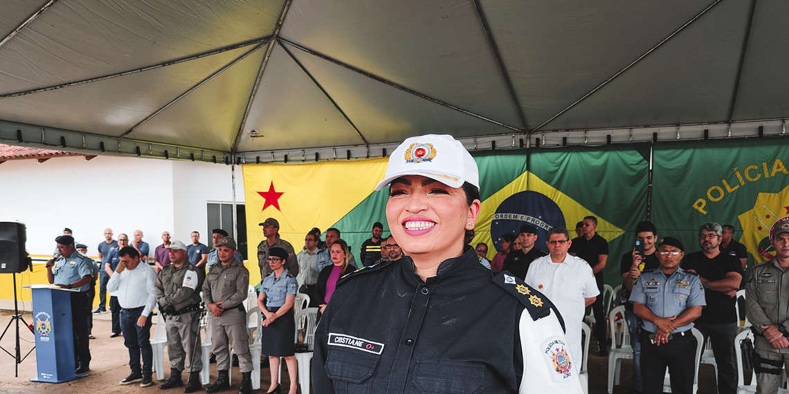 A tenente-coronel Cristiane já atuou em diversas unidades, diretorias e assessorias da PMAC. Foto: Joabes Guedes