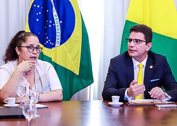 O gestor ressaltou a importância dos governos estadual e municipal convergirem nessa pauta, que é importante para o Acre. Foto: Marcos Vicentti/Secom