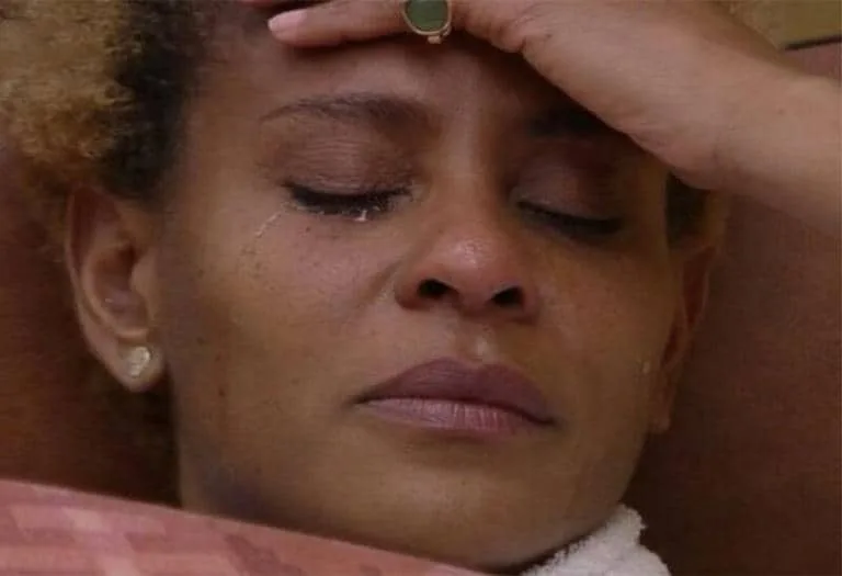 Aline chora dolorido no BBB após ouvir Fred atacá-la no Fundo do Mar: “Tem peso”