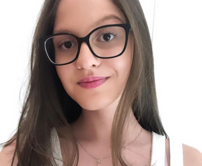 Em carta aberta, estudante critica decisão judicial que tirou 15% de bônus na Ufac
