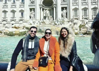 Roberta Lima com os filhos Karenna e Marcell’us Augustu’s em tour por destinos incríveis pelo Velho Continente