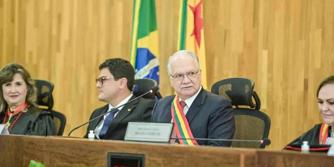 Durante a sessão solene, Fachin defendeu o fortalecimento da democracia brasileira. Foto: Diego Gurgel/Secom