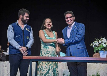 Emily Raquel de Carvalho foi empossada no concurso da Sesacre. Foto: Diego Gurgel/Secom