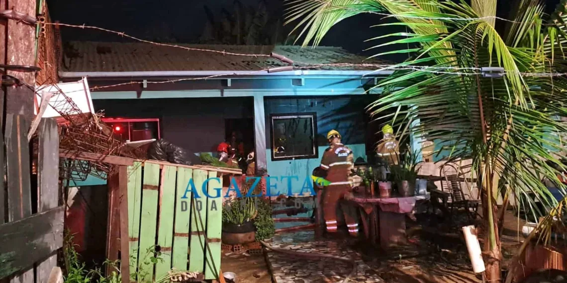 Faccionados expulsam família de bairro e incendeiam casa na periferia da Capital