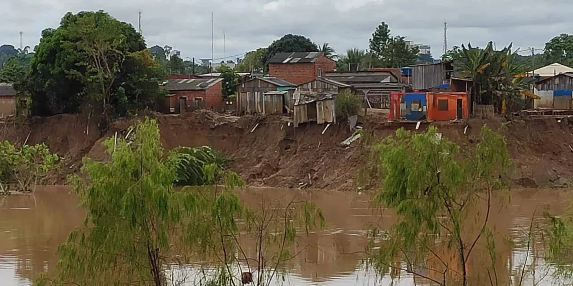 Mais de 100 imóveis em 53 bairros da Capital estão interditados ou inabitáveis e correm risco de desmoronamento, alerta Defesa Civil