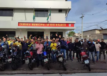Câmara debate regulamentação dos motociclistas que atuam no transporte de pessoas por aplicativos