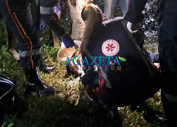 Após ser desarmado pela esposa, homem é assassinado por 'amigo'