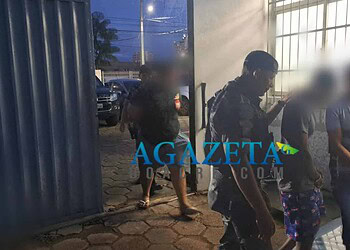 Traficantes são presos com drogas e R$ 3 mil em dinheiro na capital