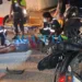 Jovem de 20 anos fica gravemente ferido após colisão entre moto e caminhonete