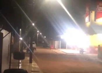 Tiroteios entre facções marcam a noite de terça na Baixada da Sobral; veja o vídeo