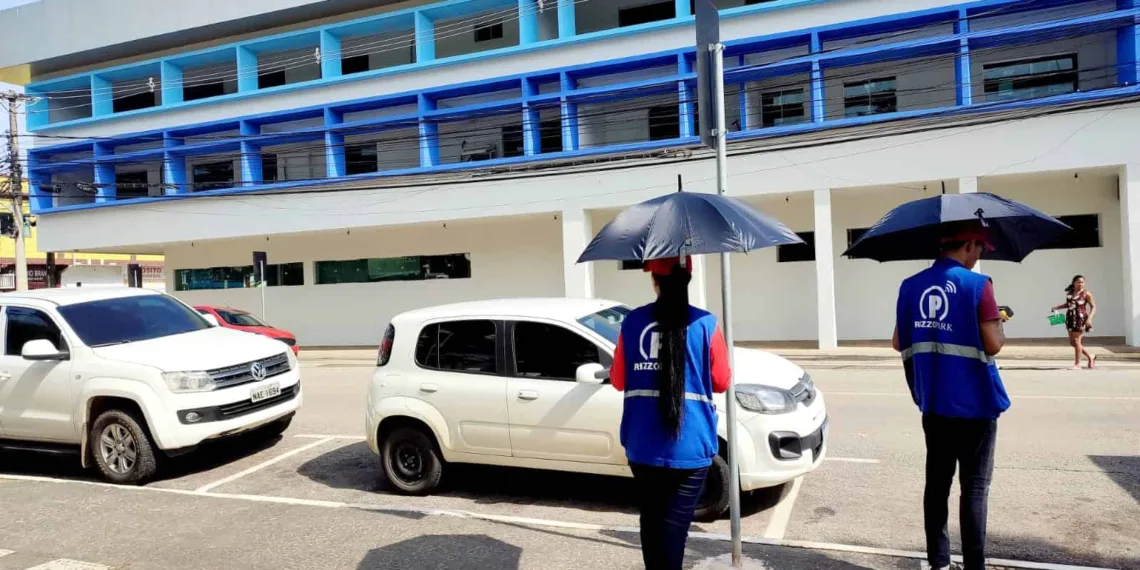 Motorista reclama de cobrança indevida no estacionamento rotativo Zona Azul
