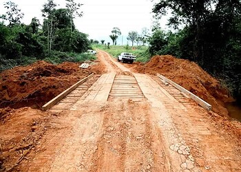 Produtores do ramal da Pupunha ganham ponte para escoar produção (Foto: Val Fernandes/Assecom)