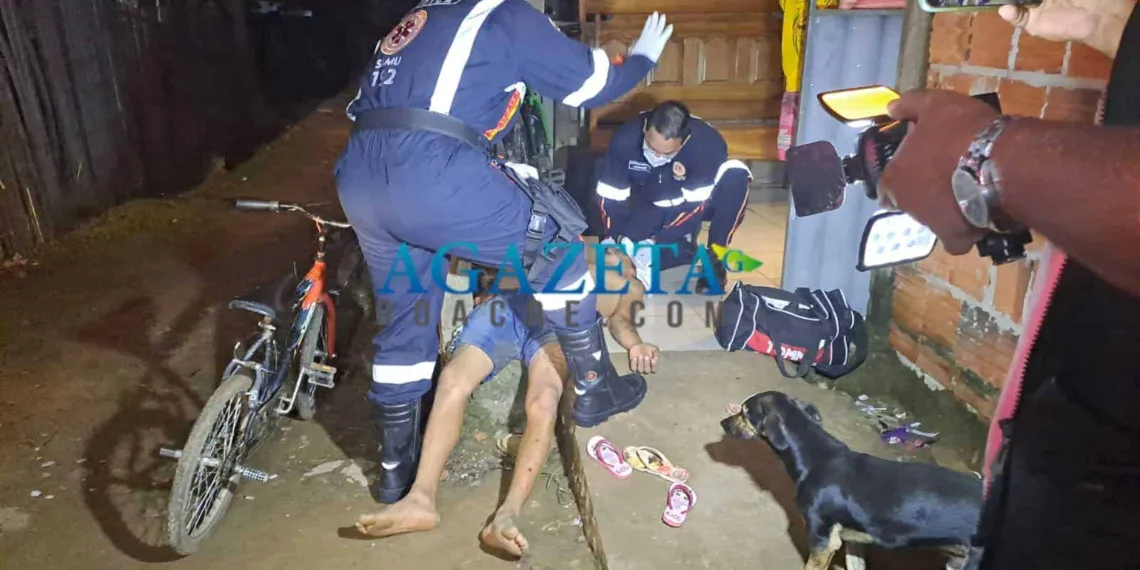 Jovem agredido a pauladas se joga em córrego para escapar da morte