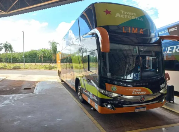 Empresa de ônibus internacional acreana opera a maior linha rodoviária do mundo