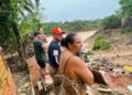 Desbarrancamento deixa seis casas totalmente destruídas na Cidade Nova