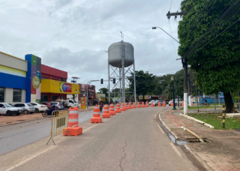 Rio Acre registra 17,58 metros e Detran fecha ponte de concreto no Segundo Distrito