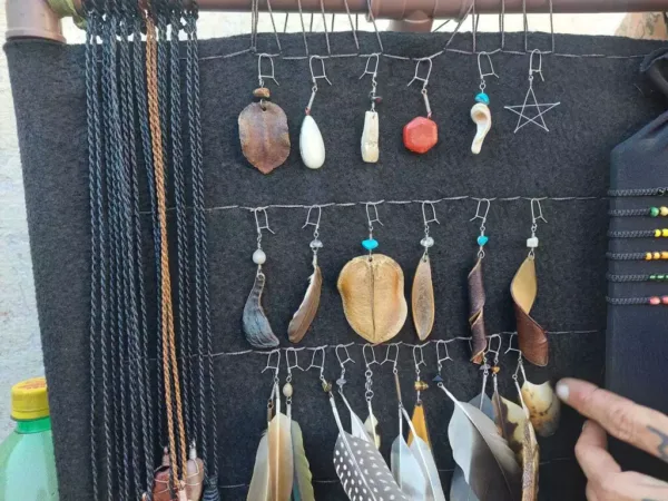 Acre abre inscrições para curso de biojoias sustentáveis destinado a artesãos