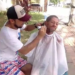 'A gente se sente bem demais', diz ativista que leva corte de cabelo e barba para moradores de rua
