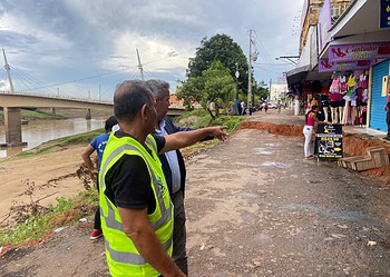 Prefeitura vai elaborar solução para o desbarrancamento (Foto: Assecom)