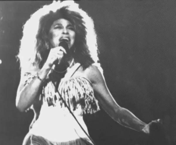 ‘Não foi uma vida boa’, disse Tina Turner em filme emotivo em que se despediu da vida pública