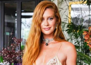 Marina Ruy Barbosa passa por mudança de visual e internautas ironizam. Veja o antes e depois!
© AGNews