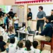 Na oportunidade, os alunos tiraram dúvidas com os profissionais e professores. Foto cedida