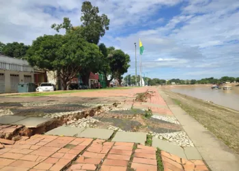 Após mais de uma semana de interdição, obras no Calçadão da Gameleira ainda não começaram