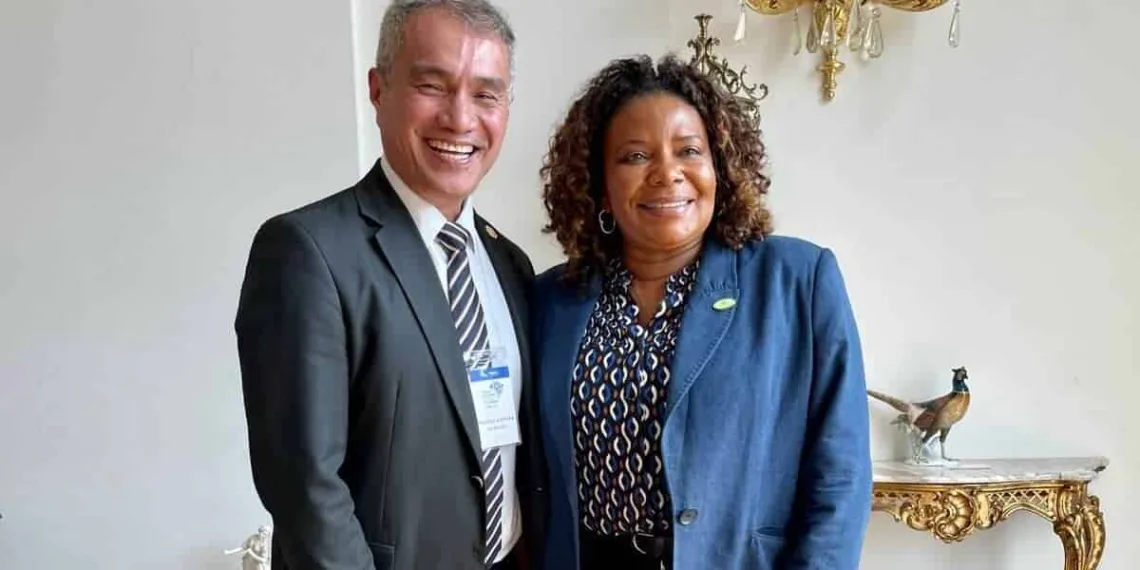 O presidente da FEM, Minoru Kinpara, e a ministra da Cultura, Margareth Menezes. Foto: cedida