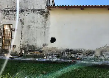 Detentos fazem buraco na parede e fogem de presídio no interior do Acre