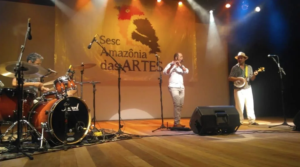 Sesc Amazônia das Artes oferece shows musicais, teatro, dança e muito cinema