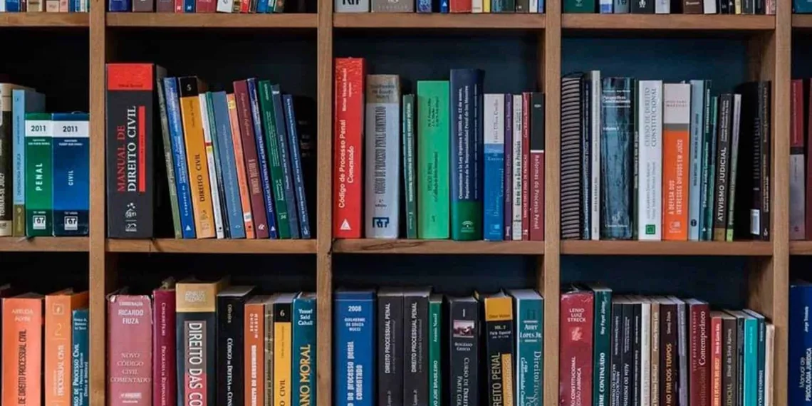 Ministério Público do Acre pede doações de livros para reeducandos