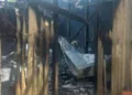 Vazamento de gás causa incêndio e destrói casa em Rio Branco: 'salvaram apenas a roupa do corpo'