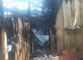 Vazamento de gás causa incêndio e destrói casa em Rio Branco: 'salvaram apenas a roupa do corpo'