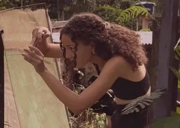 Estudante acreana realiza vaquinha solidária para comprar câmera fotográfica e expandir seu trabalho